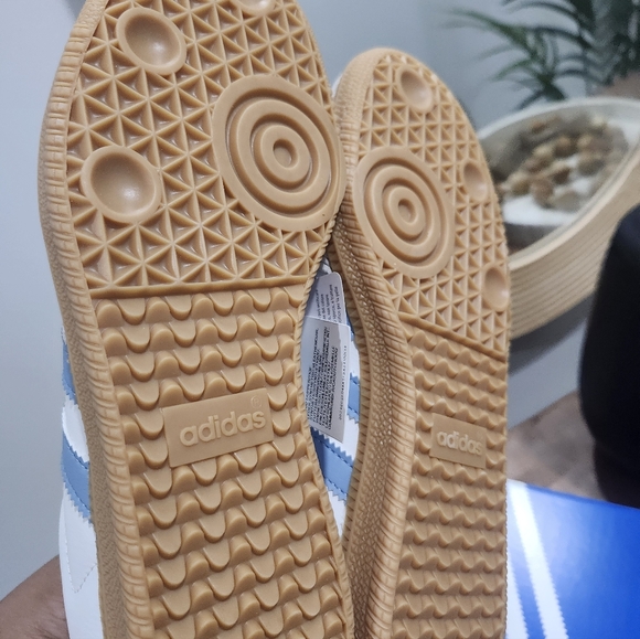 NWT ADIDAS SAMBA - Picture 3 of 7